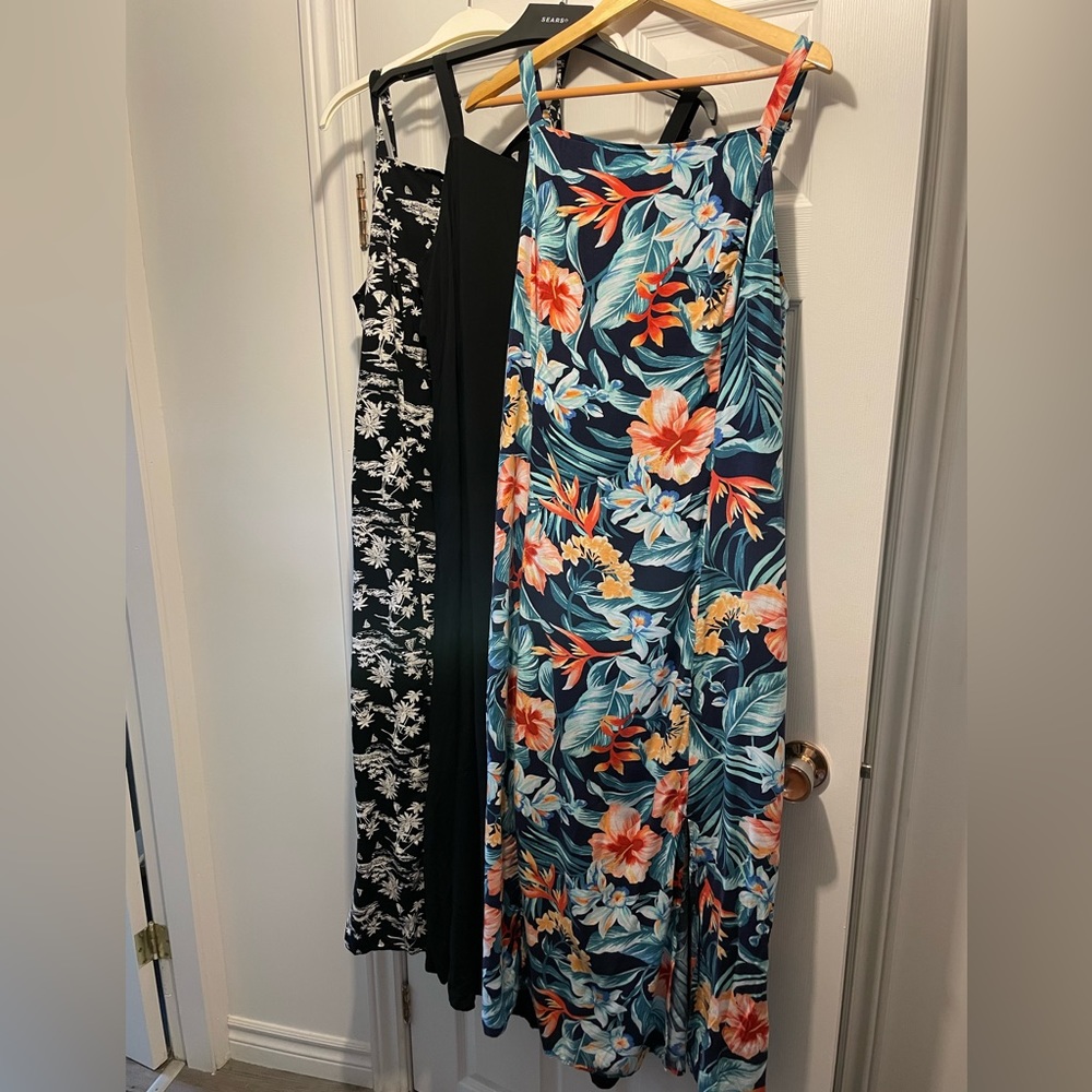Trio of Old Navy sun dresses adjustable straps sleeveless midi or long stretchy